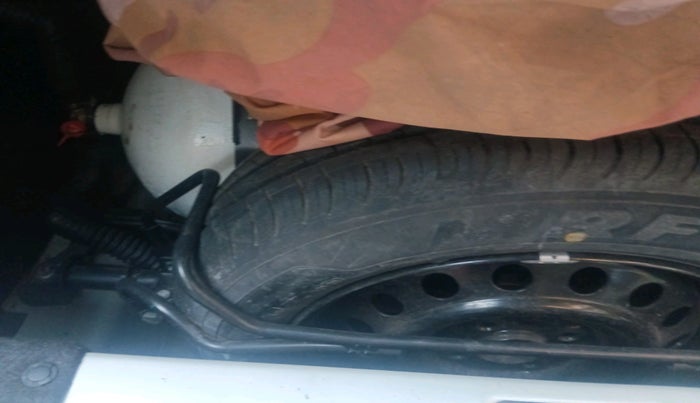 2022 Maruti New Wagon-R VXI CNG 1.0, CNG, Manual, 43,742 km, tyre