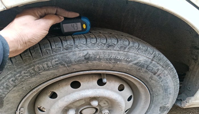 2012 Maruti Wagon R 1.0 LXI, Petrol, Manual, 1,12,681 km, tyre