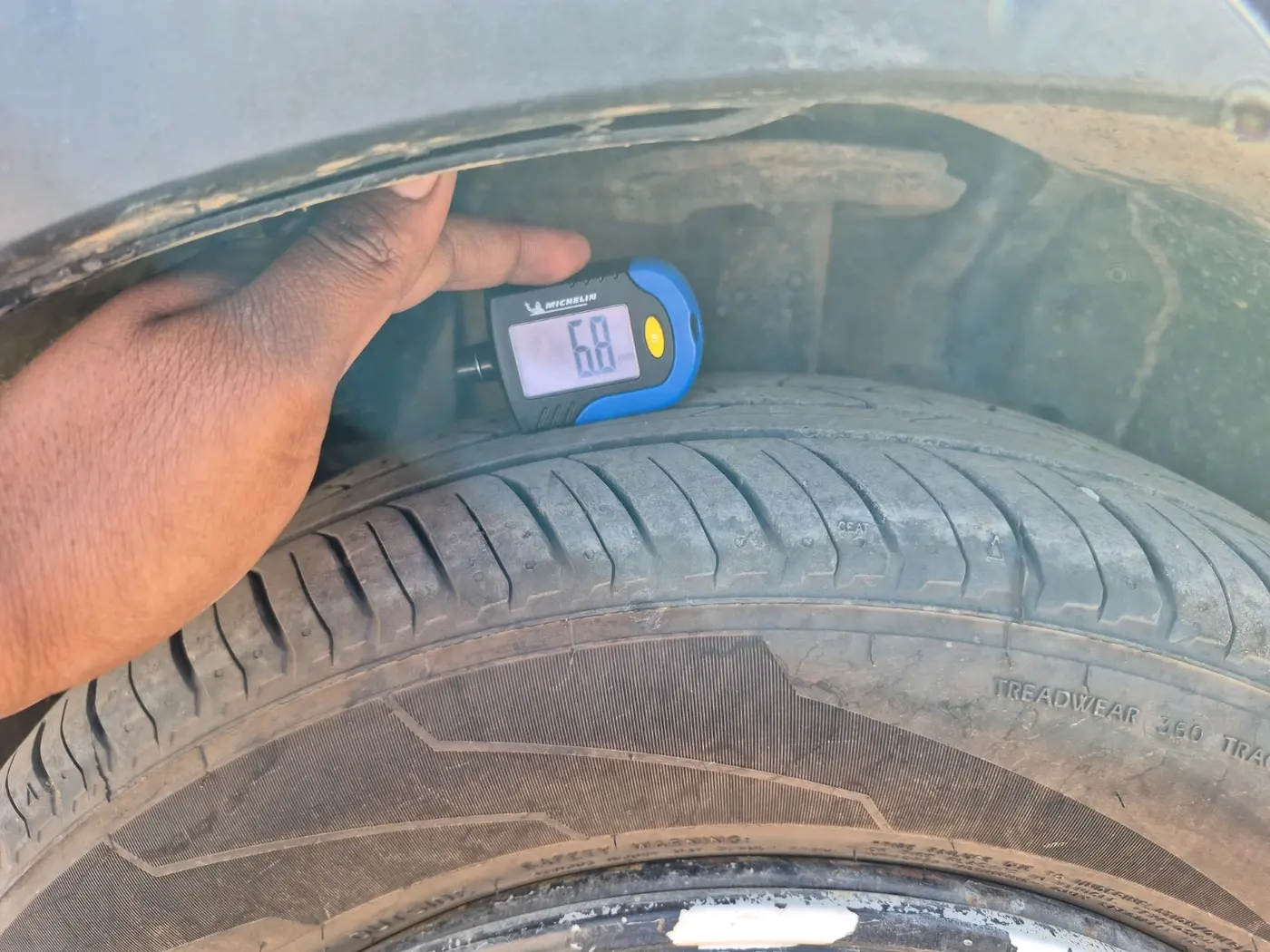 2018 Tata NEXON XM PETROL, Petrol, Manual, 83,846 km, tyre