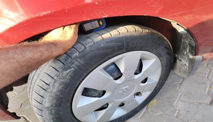 2010 Maruti Alto K10 VXI, CNG, Manual, 1,67,129 km, tyre