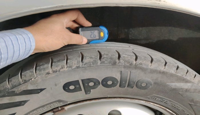 2017 Maruti Dzire LDI, Diesel, Manual, 1,62,912 km, tyre