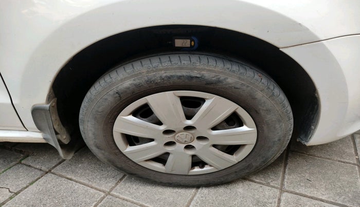 2012 Volkswagen Polo TRENDLINE 1.2L PETROL, Petrol, Manual, 1,08,355 km, tyre