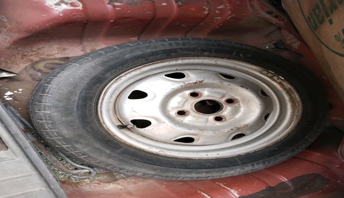 2011 Maruti Alto K10 LXI, Petrol, Manual, 1,41,624 km, tyre