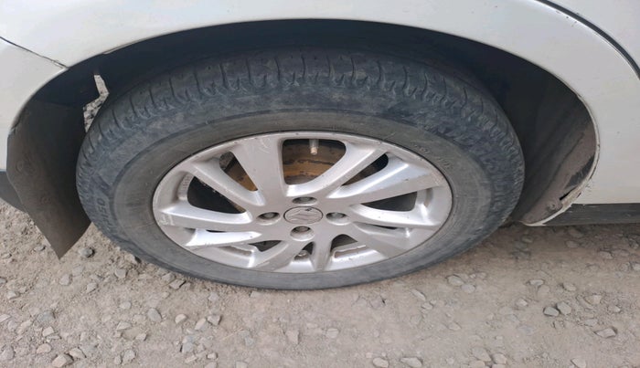 2014 Maruti Swift Dzire ZDI, Diesel, Manual, 3,86,903 km, tyre