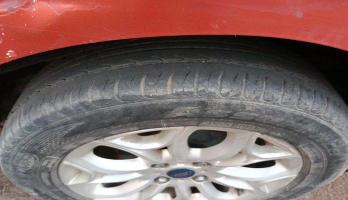 2016 Ford Ecosport TITANIUM 1.5L DIESEL, Diesel, Manual, 1,16,792 km, tyre