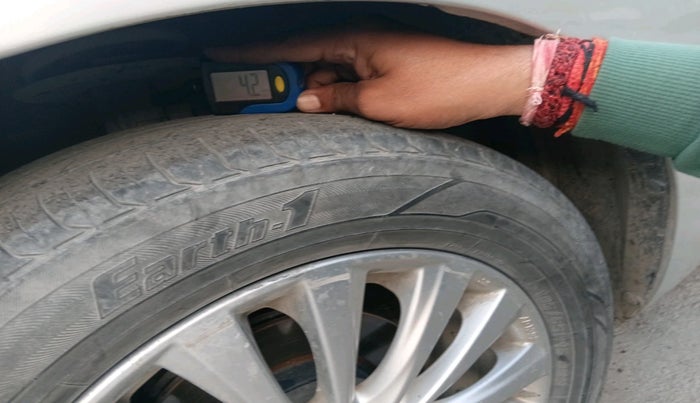 2016 Maruti Ciaz ZDI SHVS, Diesel, Manual, 1,01,633 km, tyre