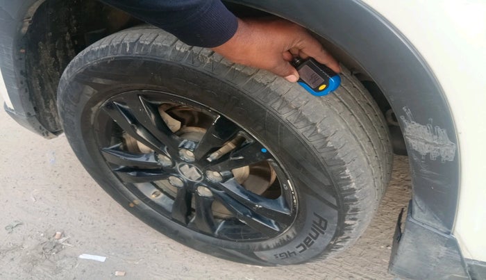 2019 Maruti Vitara Brezza ZDI AMT, Diesel, Automatic, 1,09,636 km, tyre