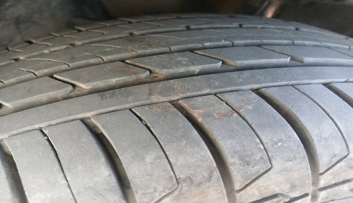 2025 KIA SYROS HTK (O) 1.0 Turbo 6MT, Petrol, Manual, 9,020 km, tyre