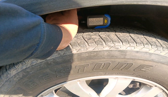 2018 Mahindra XUV500 W10, Diesel, Manual, 44,641 km, tyre