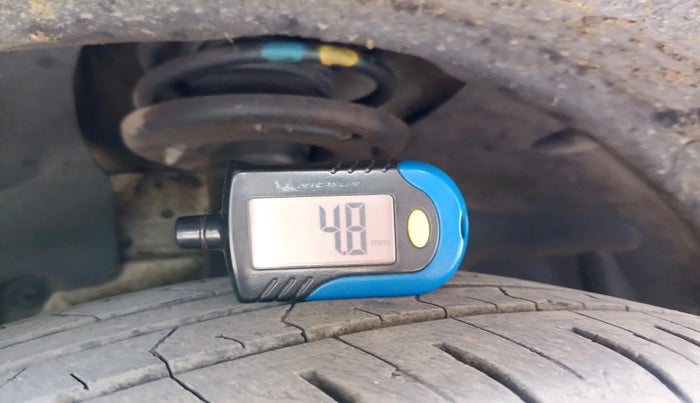 2016 Ford Ecosport TREND 1.5L DIESEL, Diesel, Manual, 1,11,956 km, tyre