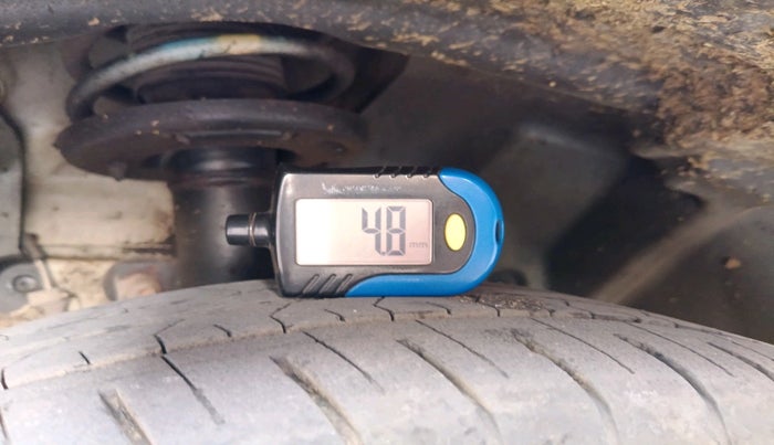 2016 Ford Ecosport TREND 1.5L DIESEL, Diesel, Manual, 1,11,956 km, tyre