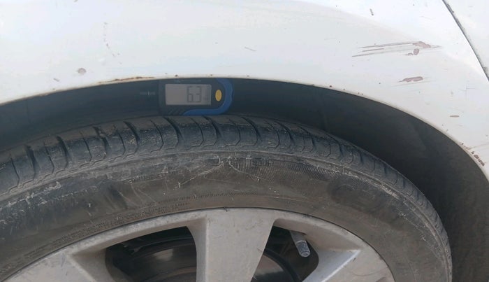 2012 Hyundai Verna FLUIDIC 1.6 CRDI SX, Diesel, Manual, 1,71,934 km, tyre