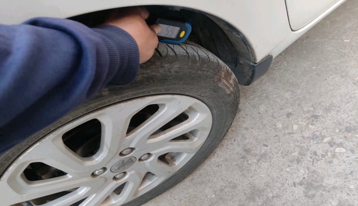 2023 Maruti Baleno ZETA PETROL 1.2, Petrol, Manual, 79,537 km, tyre