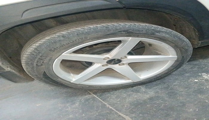 2024 Maruti FRONX DELTA CNG 1.2 MT, CNG, Manual, 43,023 km, tyre