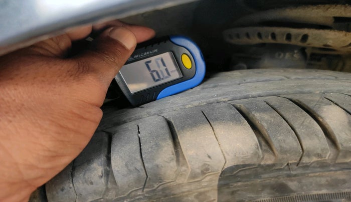 2017 Volkswagen Vento HIGHLINE 1.5 AT, Diesel, Automatic, 78,052 km, tyre