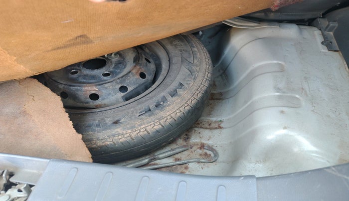 2013 Maruti Alto 800 LXI, Petrol, Manual, 53,634 km, tyre