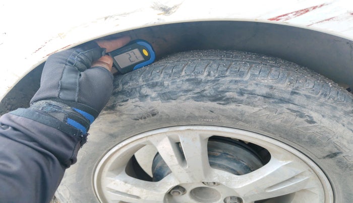 2011 Hyundai i20 SPORTZ 1.2, Petrol, Manual, 1,15,918 km, tyre