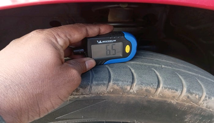 2013 Maruti Wagon R 1.0 VXI, Petrol, Manual, 49,436 km, tyre