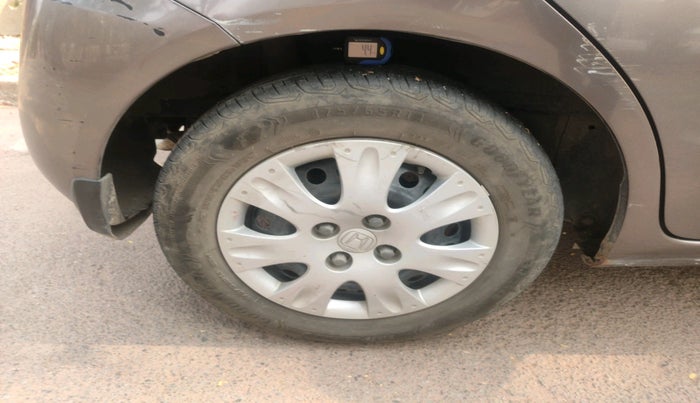 2013 Honda Brio S MT, Petrol, Manual, 65,778 km, tyre