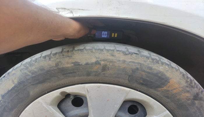 2011 Maruti Ritz VXI, Petrol, Manual, 1,30,818 km, tyre