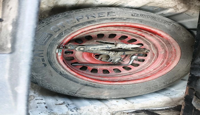 2021 Renault Kiger RXL MT, Petrol, Manual, 1,20,653 km, tyre