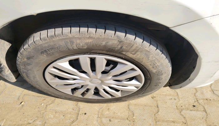 2023 Maruti Dzire VXI, Petrol, Manual, 26,857 km, tyre