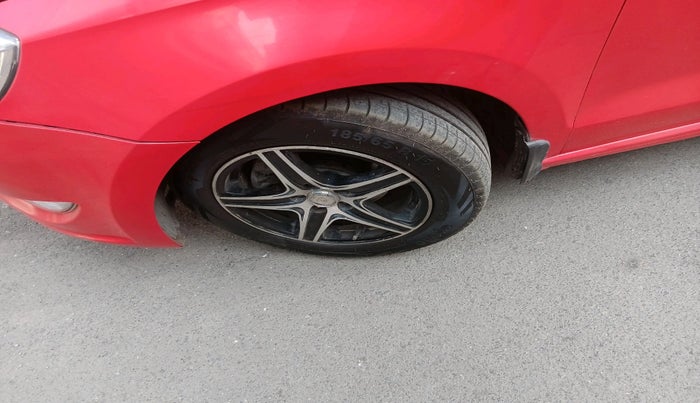 2014 Skoda Rapid 1.5 TDI CR AMBITION PLUS AT, Diesel, Automatic, 1,81,411 km, tyre