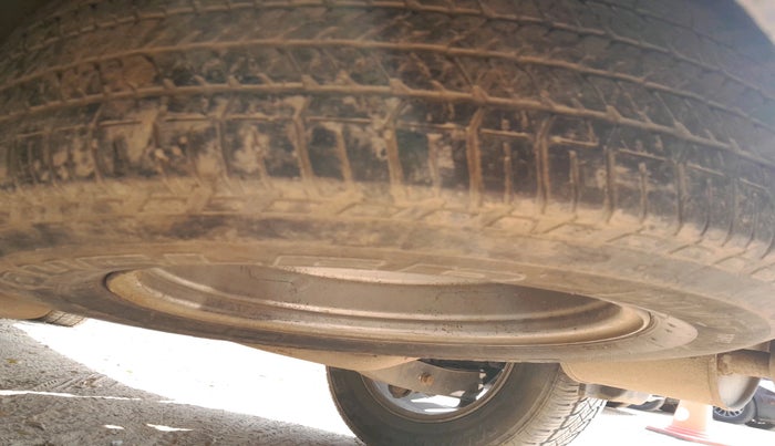 2017 Mahindra XUV500 W10, Diesel, Manual, 1,34,341 km, tyre