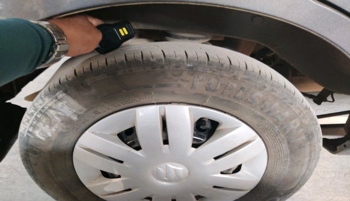 2022 Maruti Alto LXI O, Petrol, Manual, 25,296 km, tyre