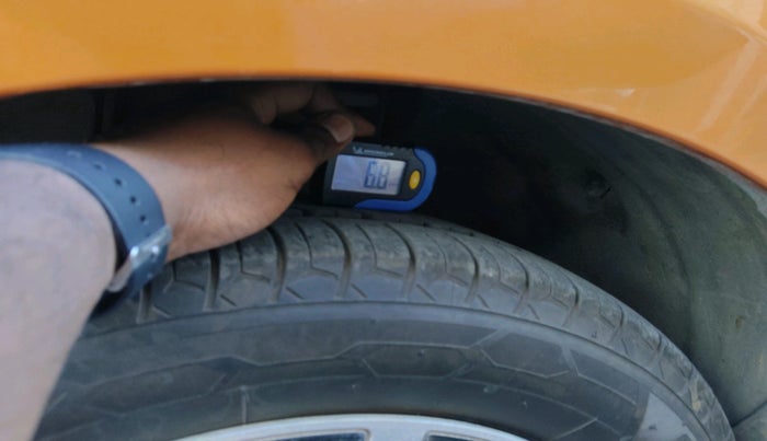 2018 Tata Tiago XT PETROL, Petrol, Manual, 63,418 km, tyre