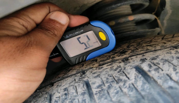 2019 Volkswagen TIGUAN HIGHLINE TDI AT, Diesel, Automatic, 1,49,104 km, tyre