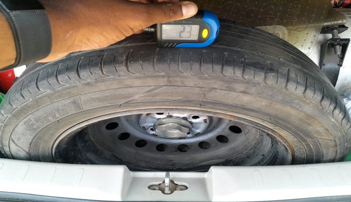 2016 Maruti Celerio VXI CNG, CNG, Manual, 1,42,737 km, tyre