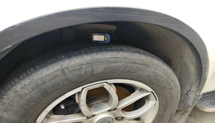 2015 Mahindra XUV500 W6, Diesel, Manual, 1,68,873 km, tyre