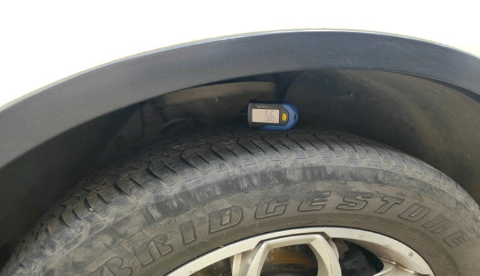 2015 Mahindra XUV500 W6, Diesel, Manual, 1,68,873 km, tyre