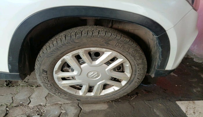 2016 Maruti Vitara Brezza VDI, Diesel, Manual, 71,793 km, tyre