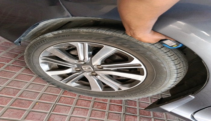 2017 Honda City 1.5L I-VTEC V MT, Petrol, Manual, 91,143 km, tyre