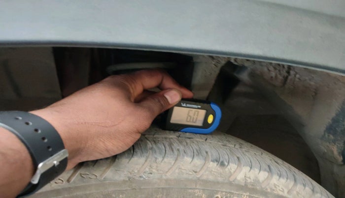 2022 Renault Kiger RXT (O) AMT DUAL TONE, Petrol, Automatic, 13,229 km, tyre