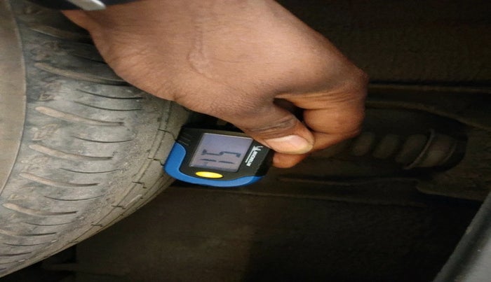 2022 Renault Kiger RXT (O) AMT DUAL TONE, Petrol, Automatic, 13,229 km, tyre