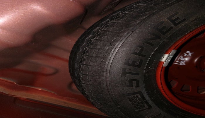 2022 Renault Kiger RXT (O) AMT DUAL TONE, Petrol, Automatic, 13,229 km, tyre