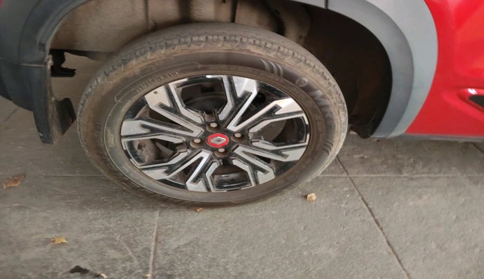 2022 Renault Kiger RXT (O) AMT DUAL TONE, Petrol, Automatic, 13,229 km, tyre