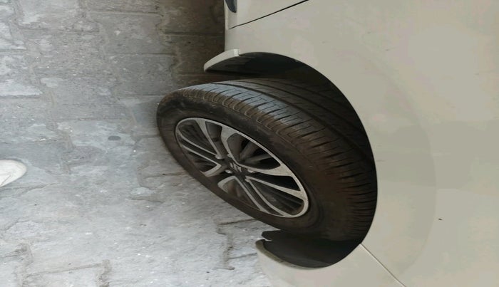 2024 Maruti Ertiga ZXI (O) CNG, CNG, Manual, 54,077 km, tyre