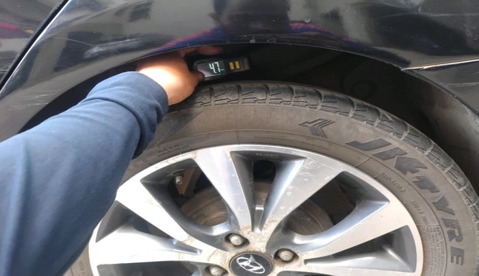 2015 Hyundai Verna FLUIDIC 1.6 CRDI SX 4S, Diesel, Manual, 92,444 km, tyre