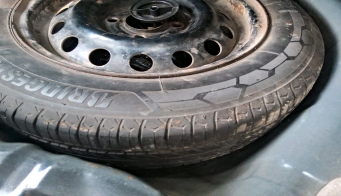 2016 Ford Figo Aspire 1.5 BASE DIESEL, Diesel, Manual, 1,25,343 km, tyre