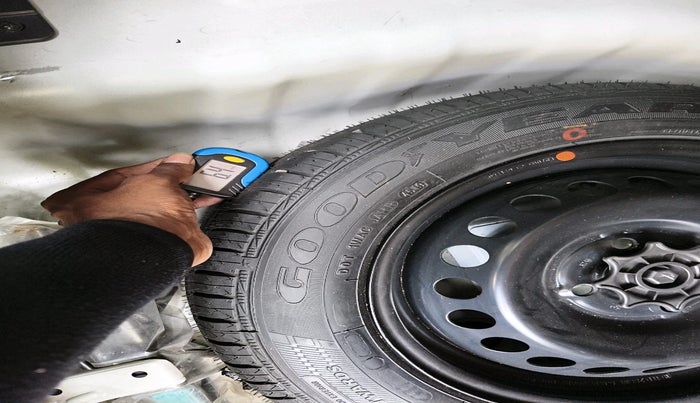 2019 Hyundai Grand i10 SPORTZ 1.2 KAPPA VTVT, Petrol, Manual, 4,663 km, tyre