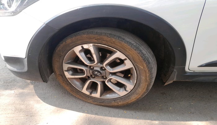 2015 Hyundai i20 Active 1.2 S, Petrol, Manual, 65,971 km, tyre