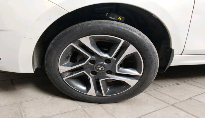 2019 Tata Tiago XZA PLUS PETROL, Petrol, Automatic, 31,803 km, tyre