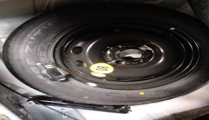 2019 Tata Tiago XZA PLUS PETROL, Petrol, Automatic, 31,803 km, tyre