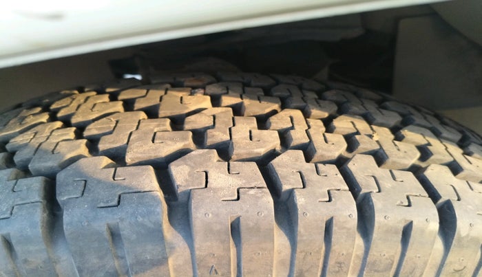 2019 Mahindra Bolero POWER PLUS SLX, Diesel, Manual, 63,000 km, tyre