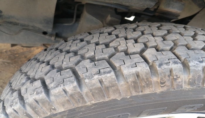 2019 Mahindra Bolero POWER PLUS SLX, Diesel, Manual, 63,000 km, tyre