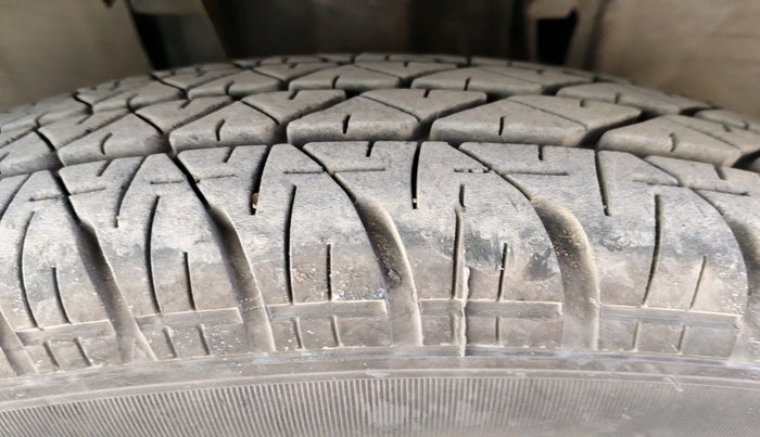 2019 Renault TRIBER RXT, Petrol, Manual, 87,617 km, tyre